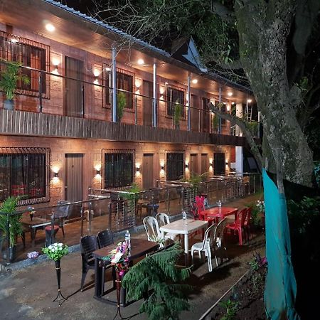 C P Cottage Mahabaleshwar Bagian luar foto