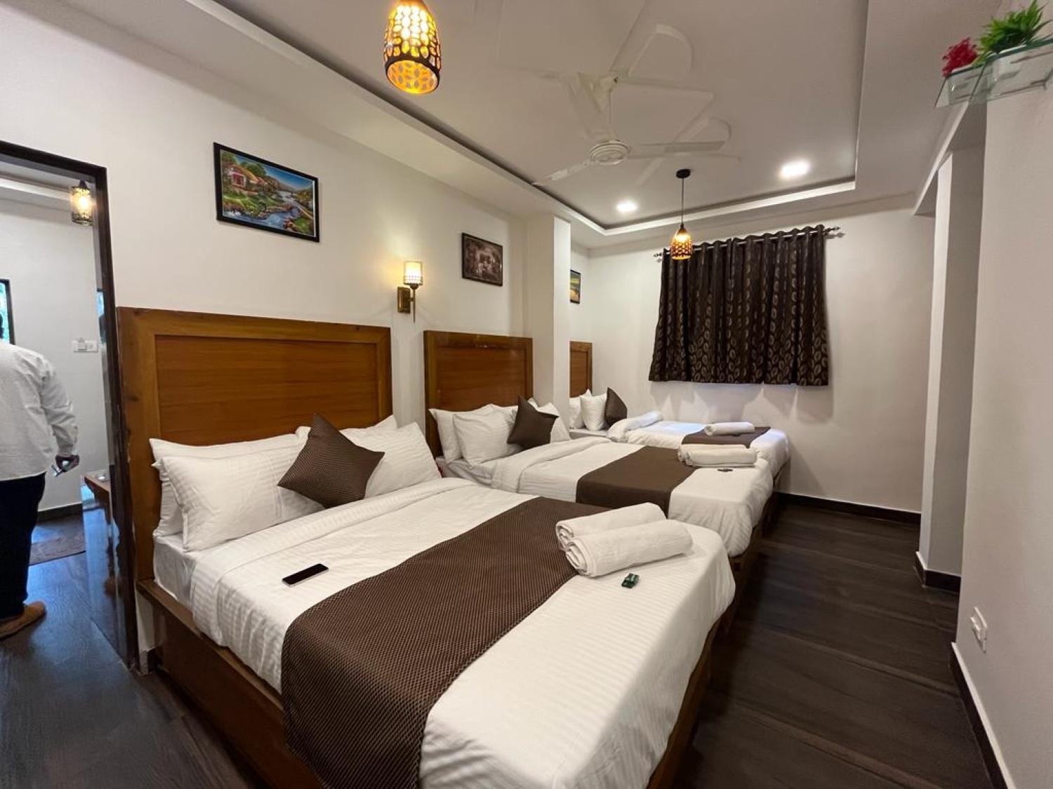C P Cottage Mahabaleshwar Bagian luar foto