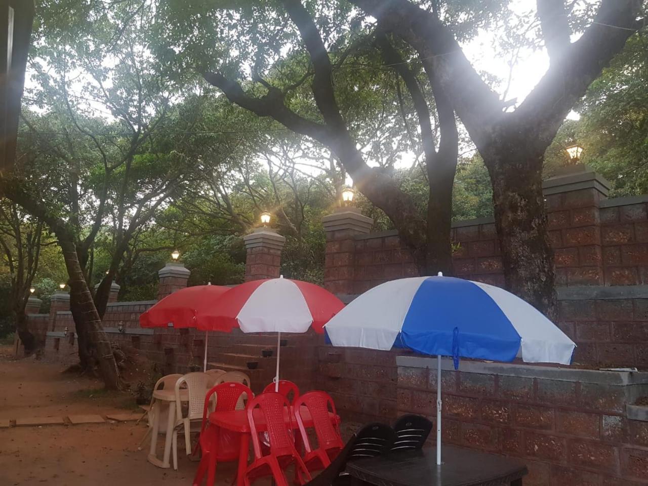 C P Cottage Mahabaleshwar Bagian luar foto