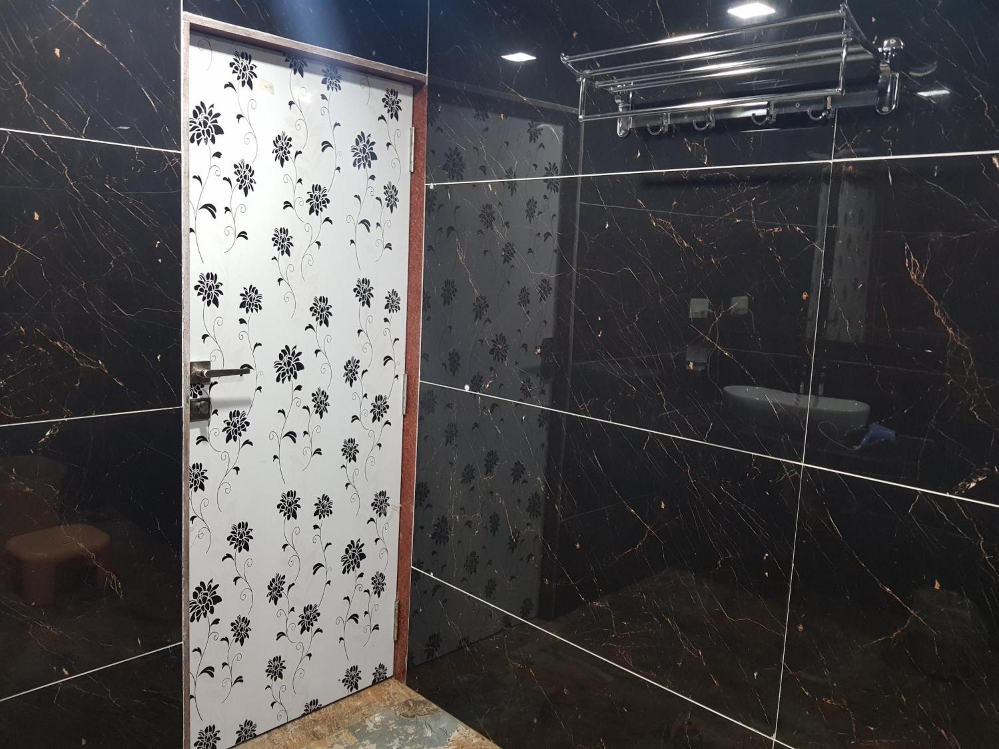 C P Cottage Mahabaleshwar Bagian luar foto